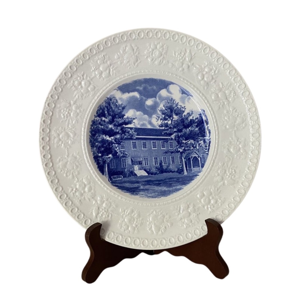 Rare Wedgwood Kansas Shawnee Mission centennial plate blue transferware embossed